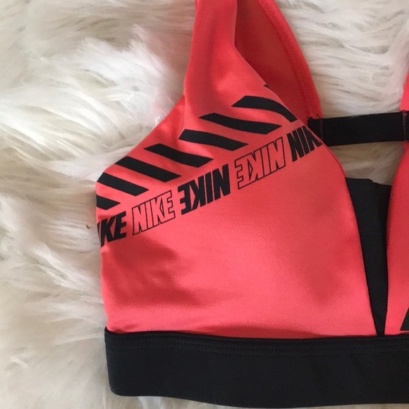 NWT! Nike Sports Bra/Tights 2 piece Set Size Small - Picture 10 of 15